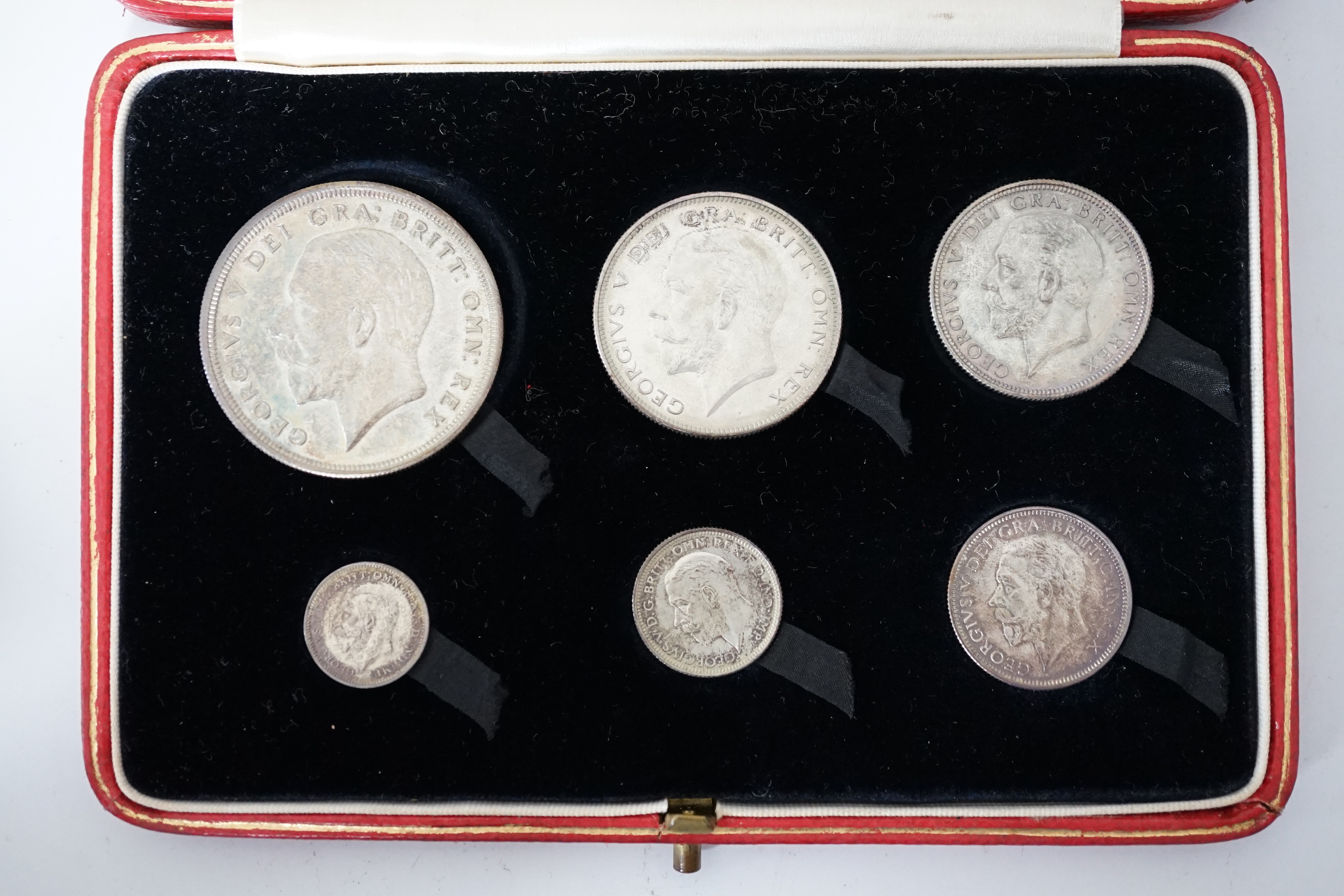British silver coins, George V ‘New Type’ six coin set, 1927, wreath crown to threepence, UNC, toned, in case of issue